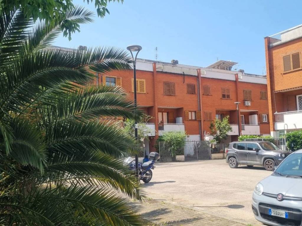 Villetta a schiera a Aprilia in via ponchielli, 7 - Foto 2