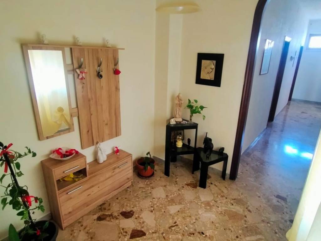 Appartamento a Monopoli in Via Canonico Flaminio Valente - Foto 4