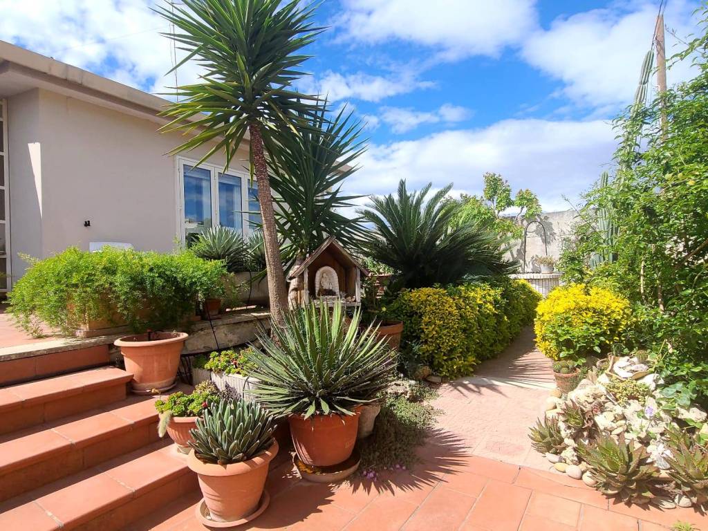Villa a Manduria in Via Antonio Montinaro - Foto 2