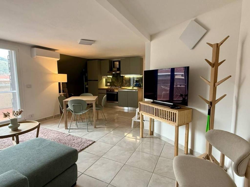 Appartamento a Montepaone in Via Camillo Benso di Cavour - Foto 2