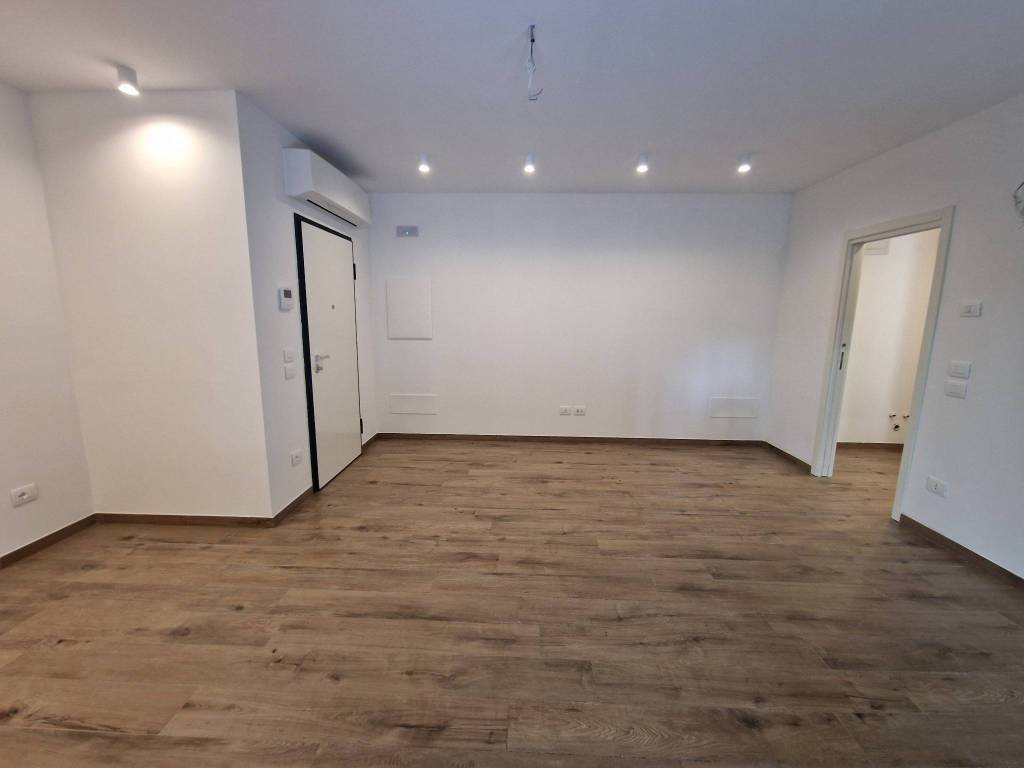 Appartamento a Mantova in Via Giuseppe Scalarini - Foto 4