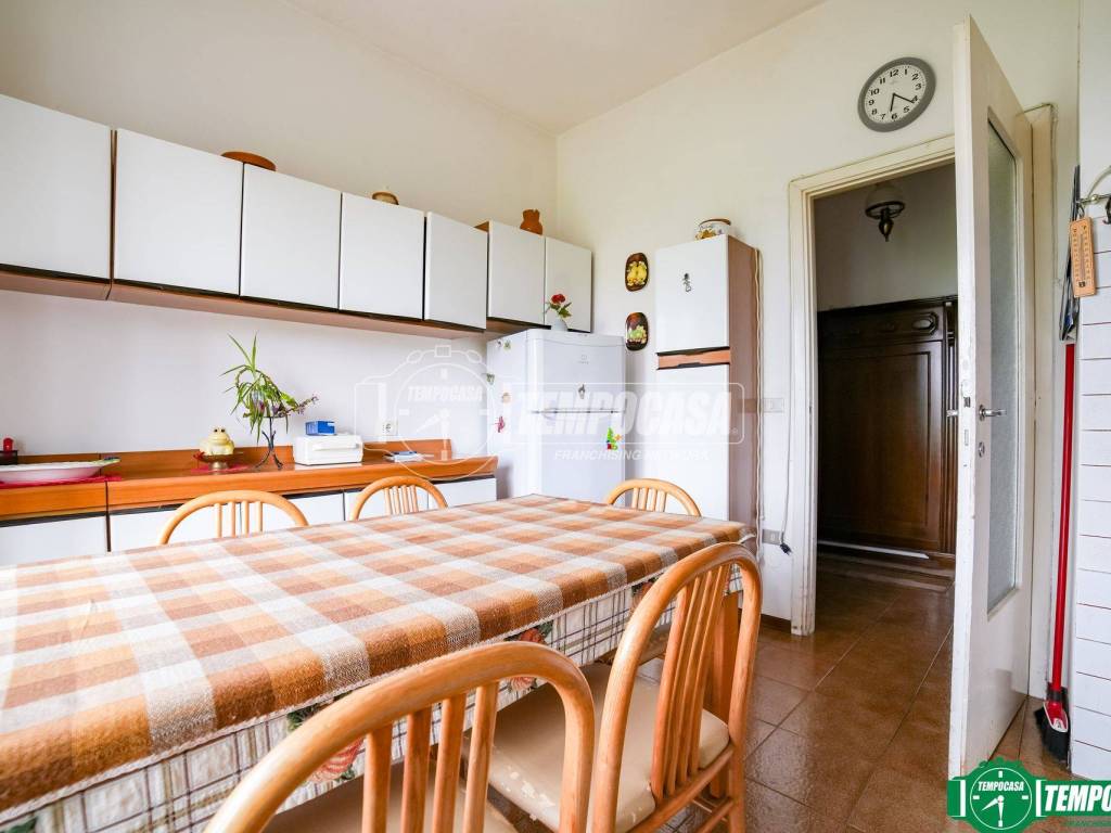 Appartamento a Arona in Via Mottarone 41 - Foto 5