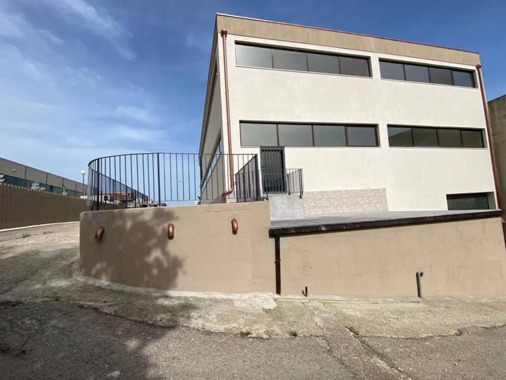 Immobile a Termoli in Via Arti E Mestieri S.N.C. - Foto 3