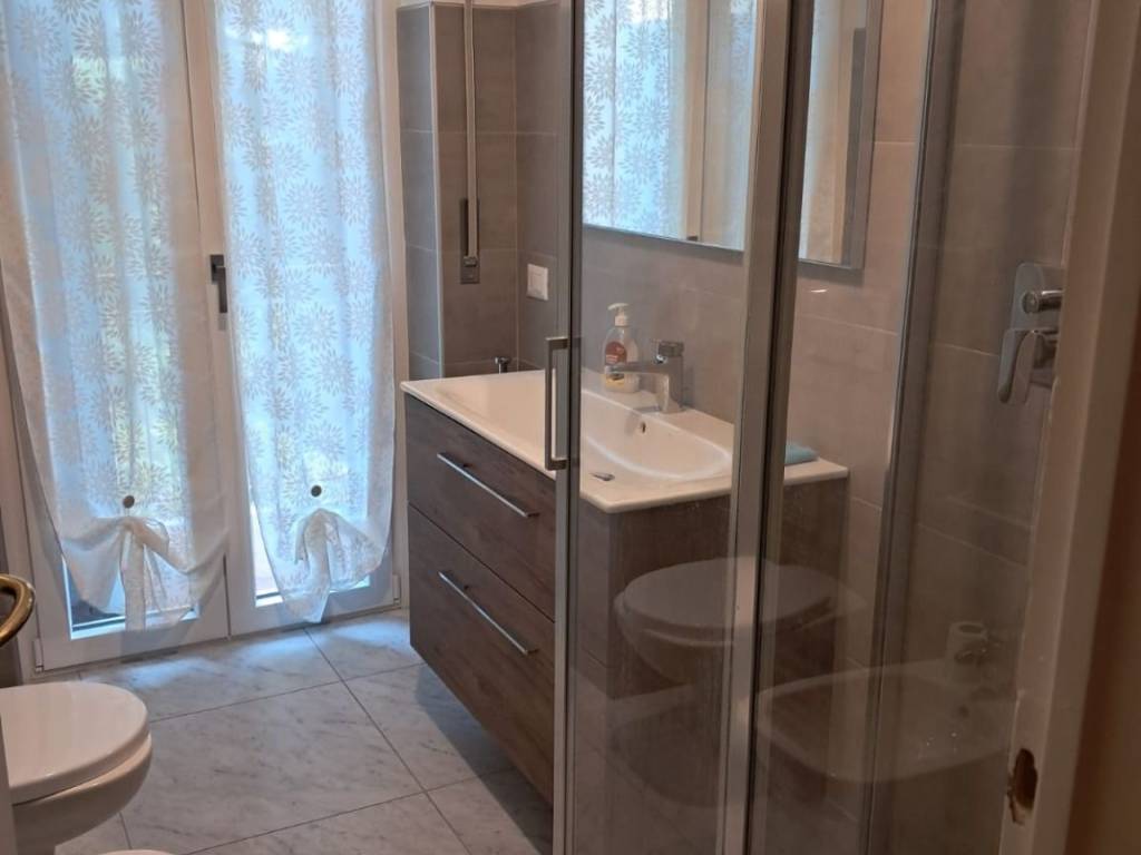 Appartamento a Erba in Via Giacomo Leopardi, 10 - Foto 2