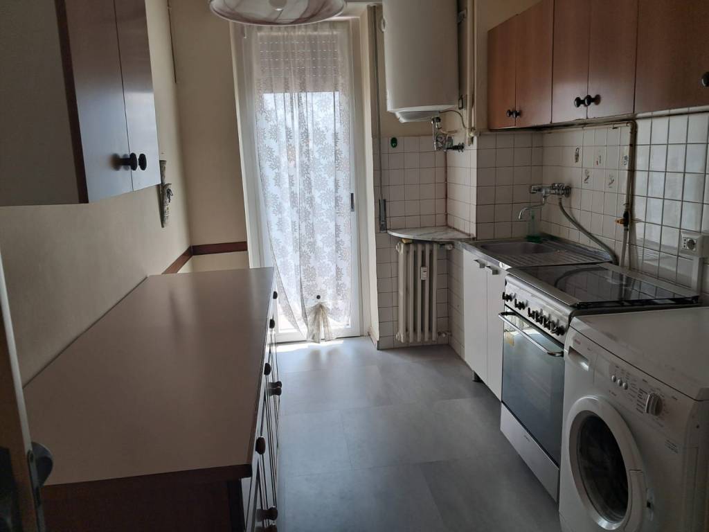 Appartamento a Erba in Via Giacomo Leopardi, 10 - Foto 3