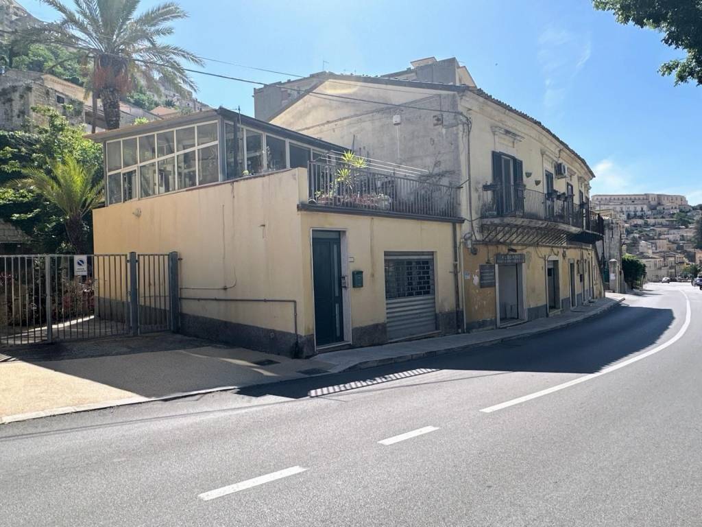 Villa a Modica in Corso Umberto I, 426 - Foto 3