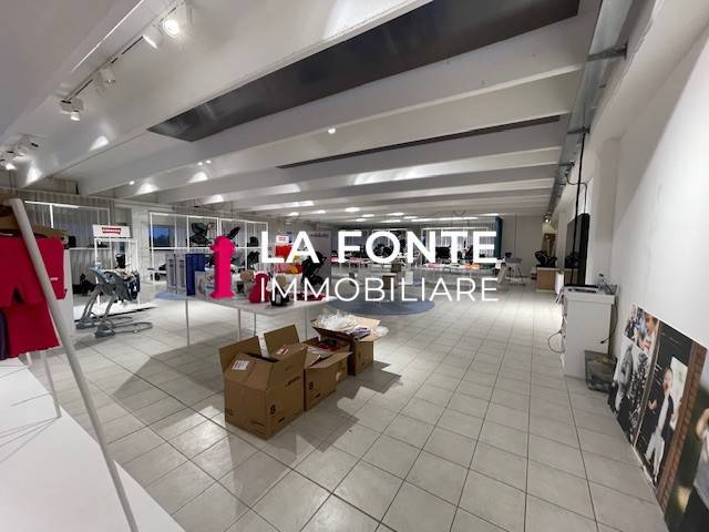 Immobile a Noventa padovana in Viale della Navigazione Interna - Foto 3