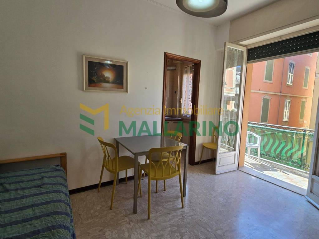 Appartamento a Finale ligure in Via Molinetti - Foto 2