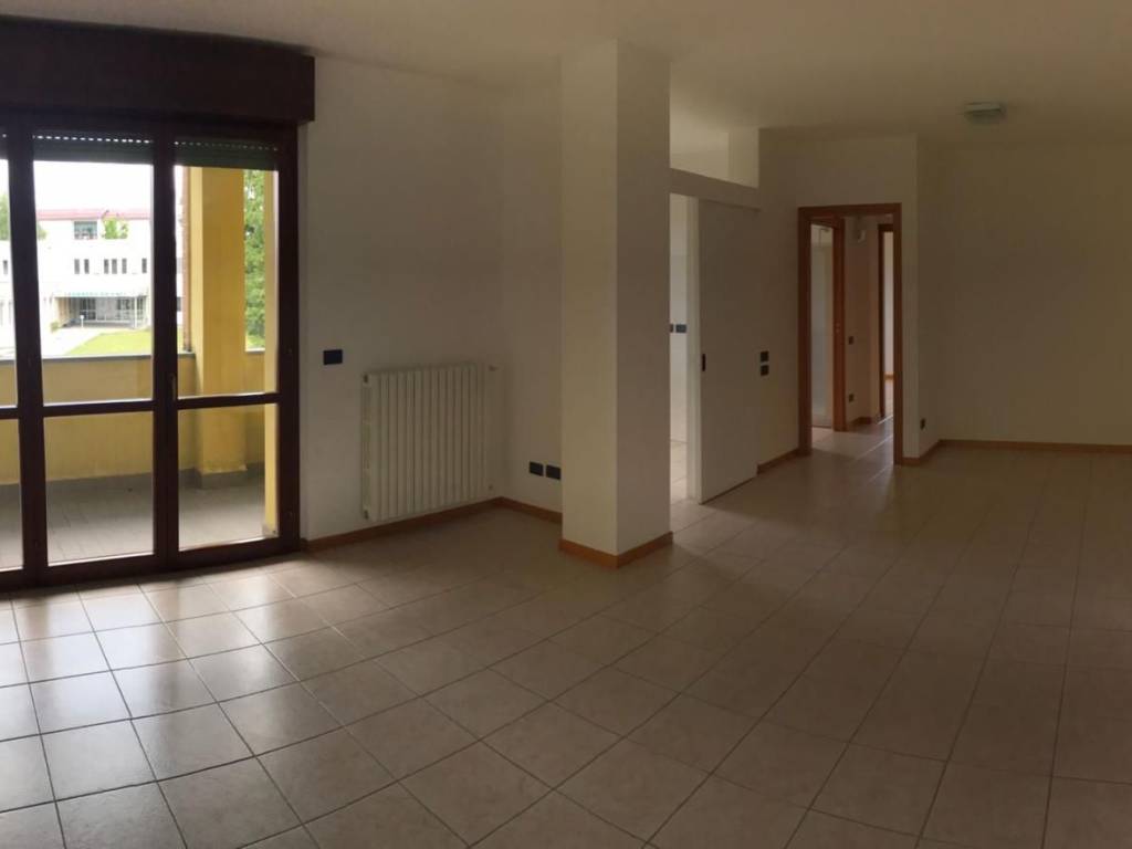 Appartamento a Azzate in Via Colli Renato, 24 - Foto 3