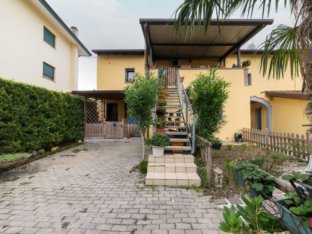 Villa a Zoppola in Via Poincicco - Foto 2