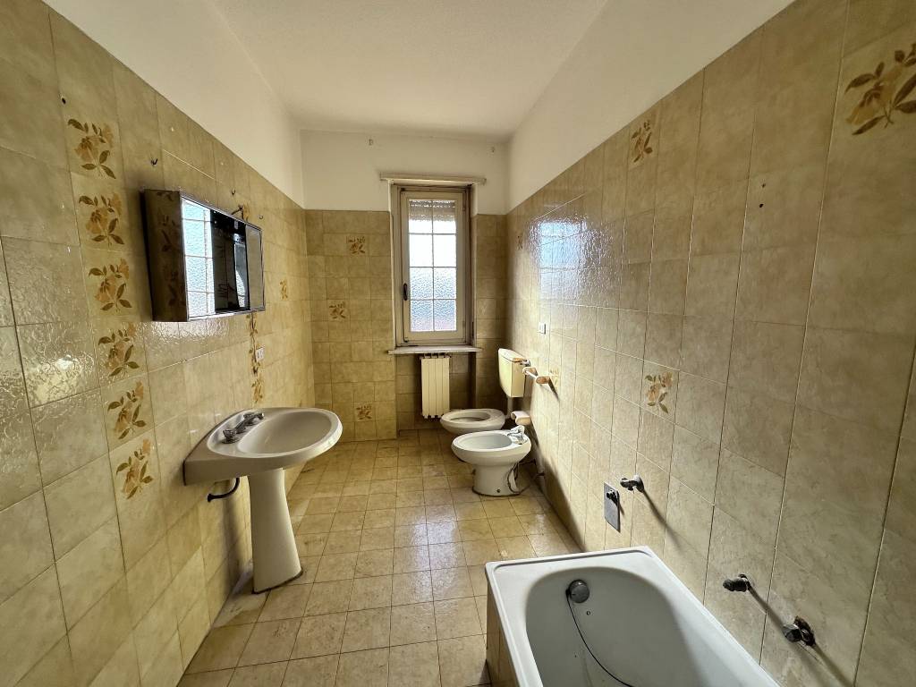 Appartamento a Castagnito in Via Neive, 7 - Foto 4