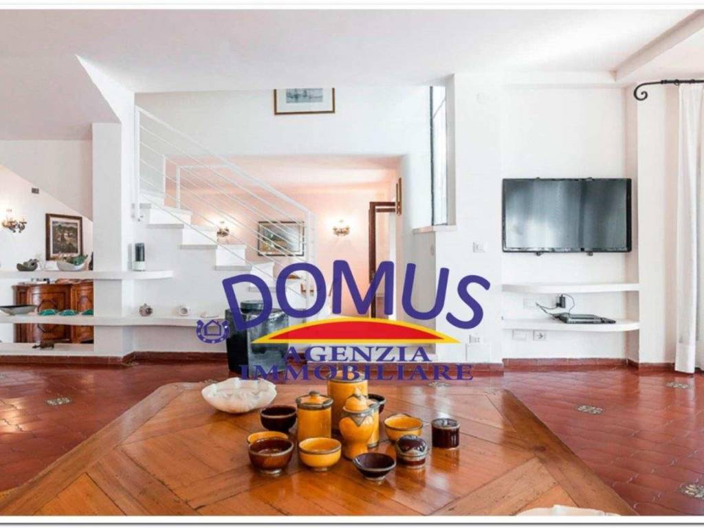 Villa a San felice circeo in Via Cristoforo Colombo - Foto 5