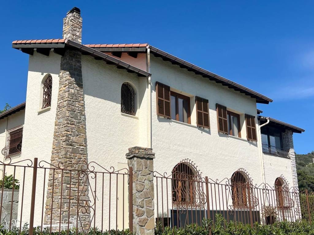 Villa a Dolceacqua in Regione Morghe - Foto 2