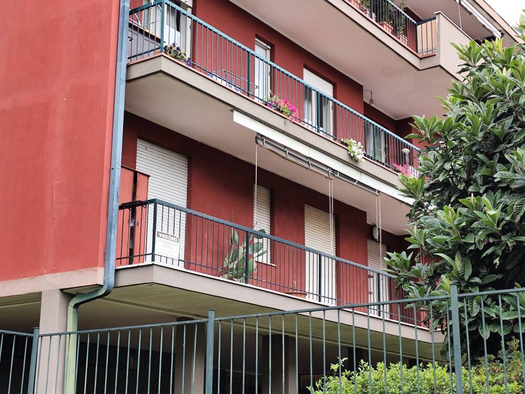 Appartamento a Arona in Via Piave, 52 - Foto 2