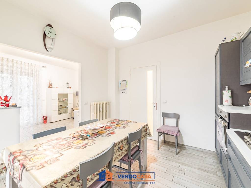 Appartamento a Cherasco in Via Bra, 48 - Foto 2