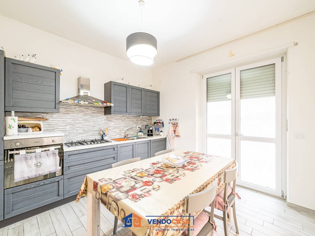 Appartamento a Cherasco in Via Bra, 48 - Foto 4