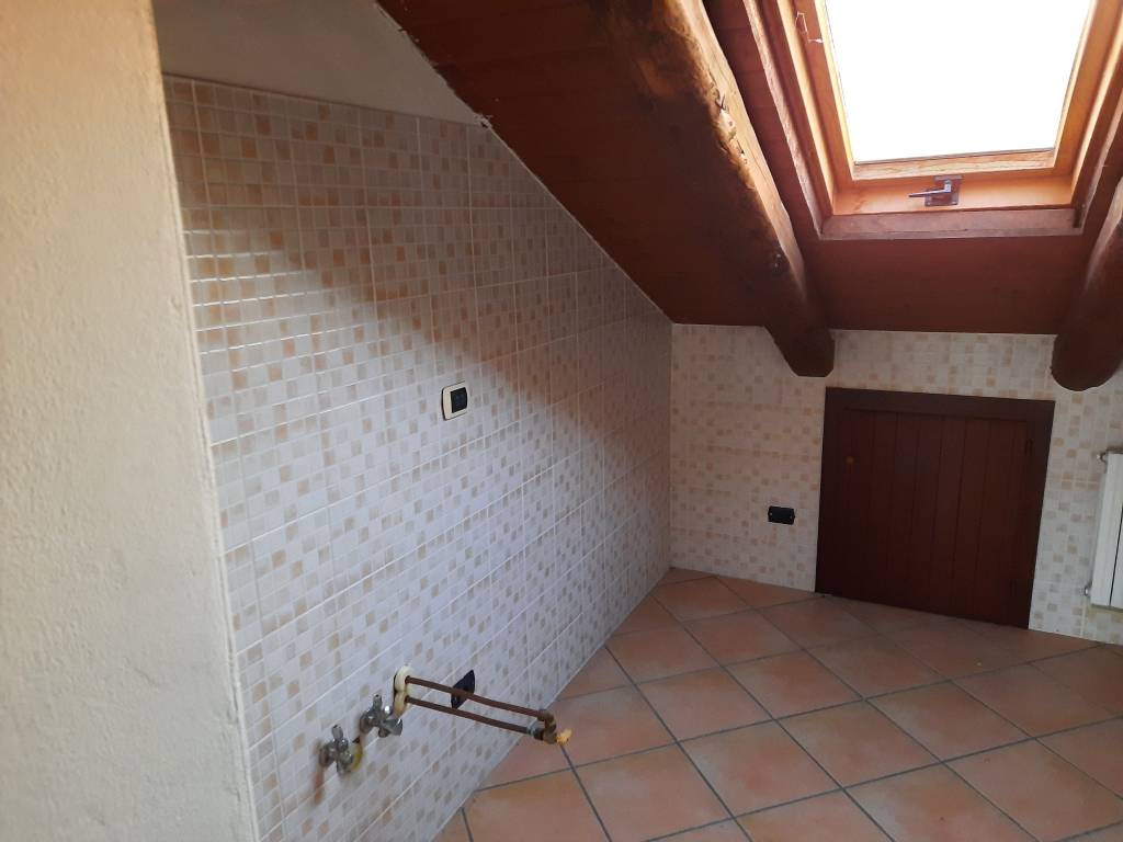 Attico / mansarda a Valfenera in Via Gino Berardi, 3 - Foto 5