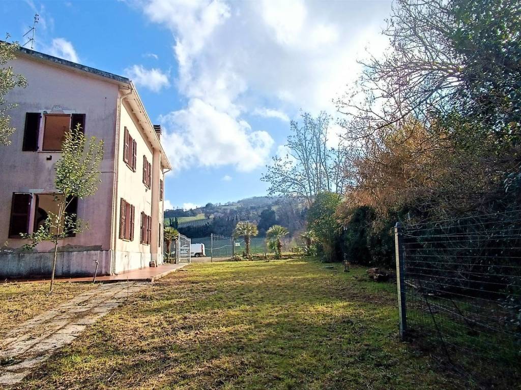 Casa indipendente a Montefiore dell'aso in strada provinciale 91, 40 - Foto 5
