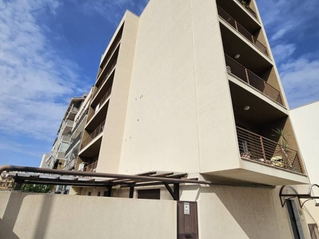 Appartamento a Reggio calabria in Via Sbarre Superiori di Marconi - Foto 2