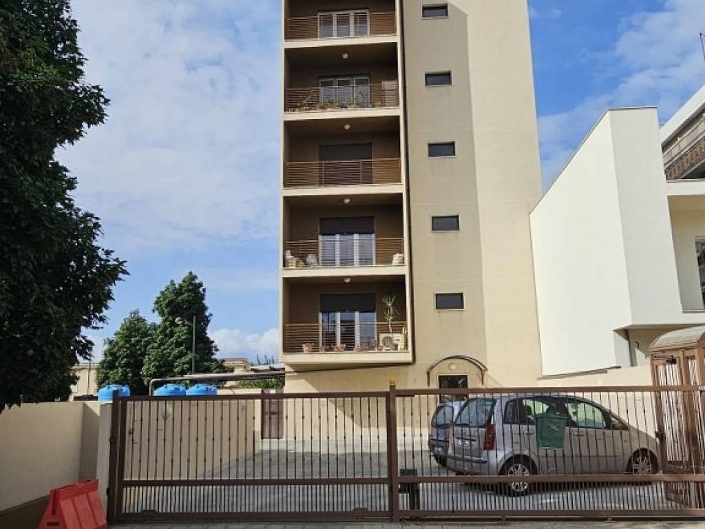 Appartamento a Reggio calabria in Via Sbarre Superiori di Marconi - Foto 3
