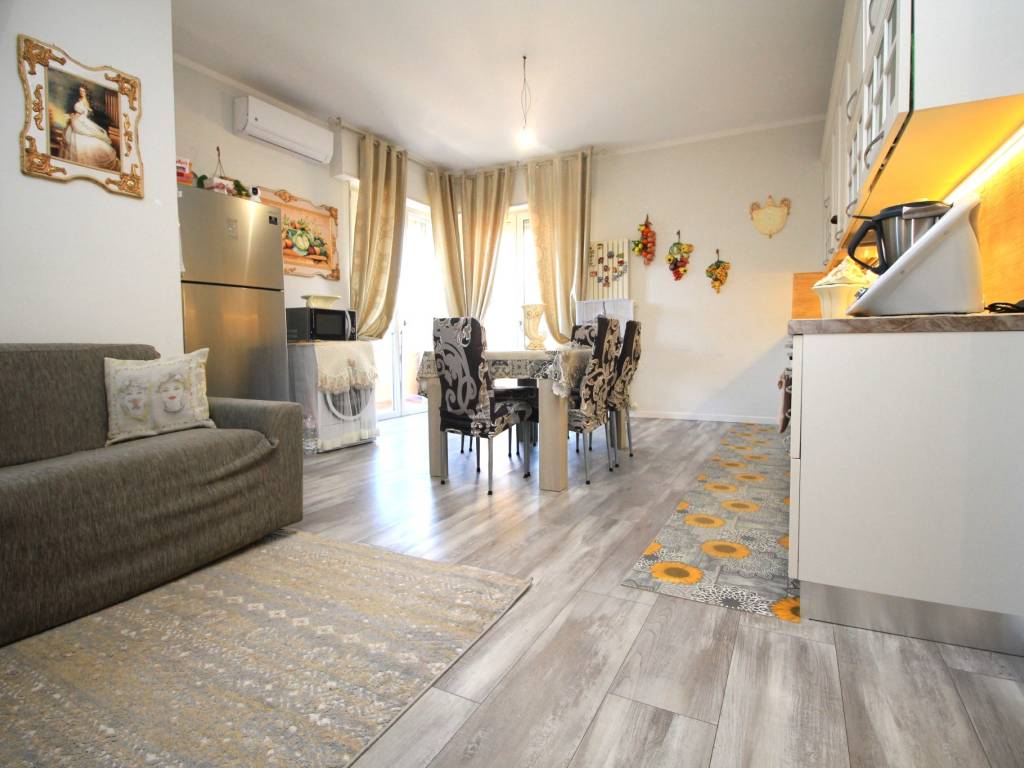 Appartamento a Gorla minore in Via Giuseppe Garibaldi - Foto 2