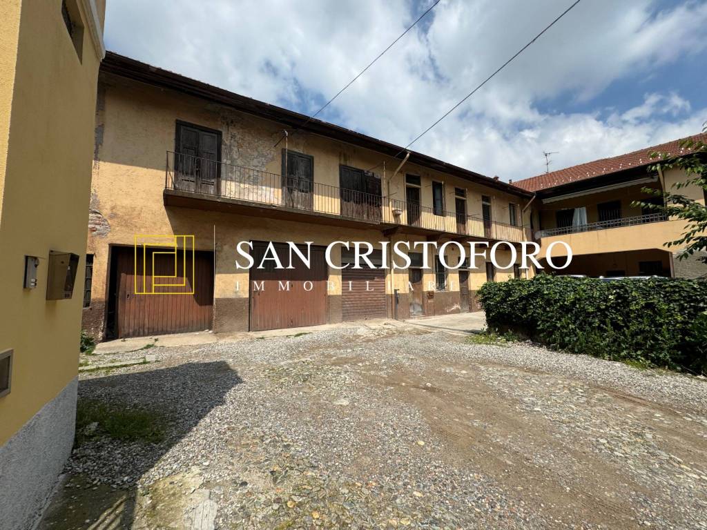 Rustico / casale a Caronno pertusella in Corso della Vittoria, 31 - Foto 2