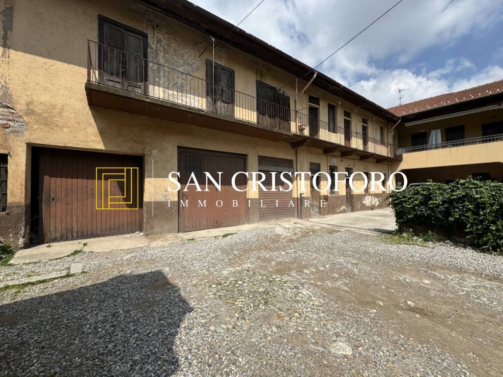 Rustico / casale a Caronno pertusella in Corso della Vittoria, 31 - Foto 3