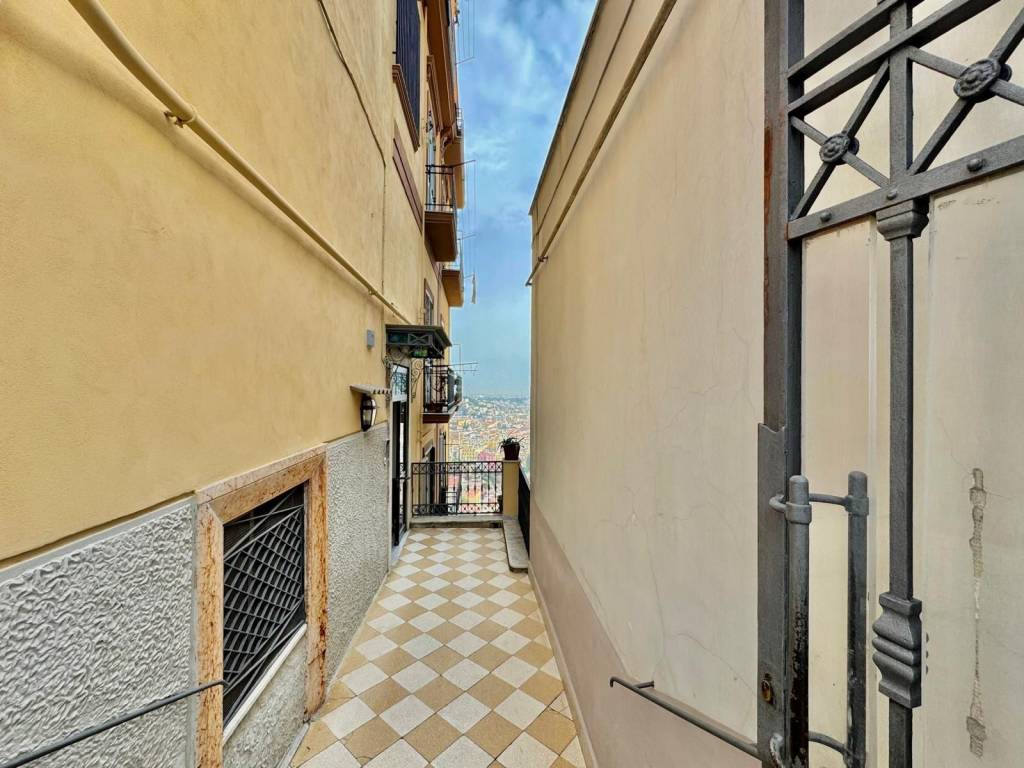 Appartamento a Napoli in Largo San Martino - Foto 4