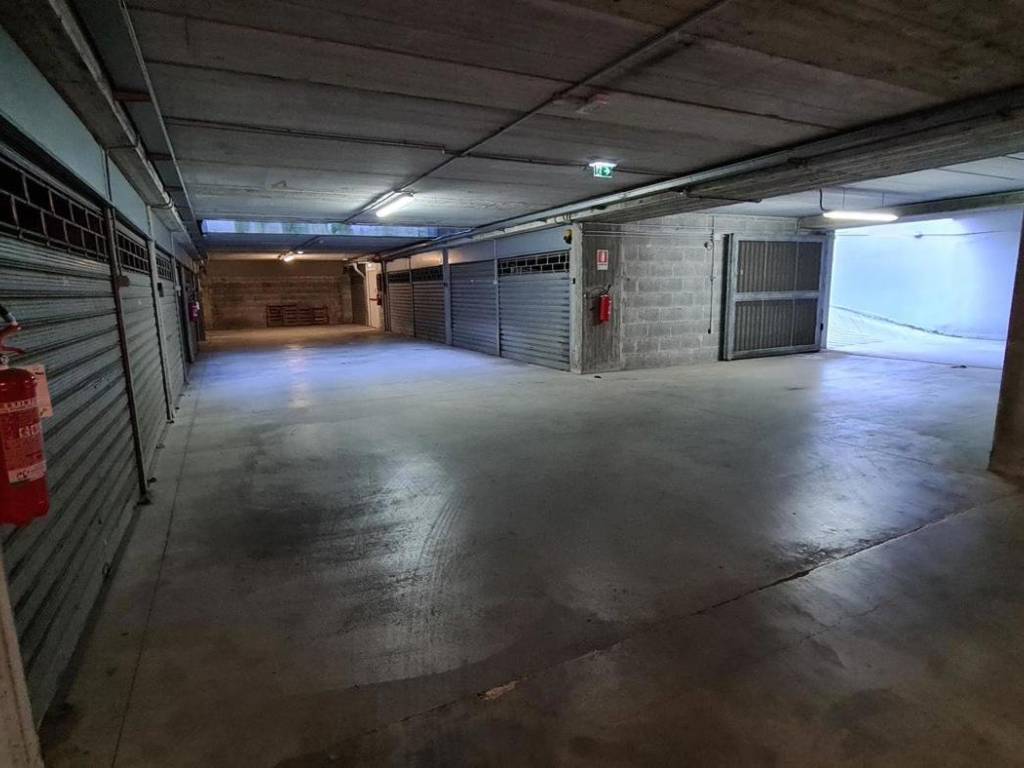 Box / garage a Terni in Piazza Enrico Fermi, snc - Foto 4