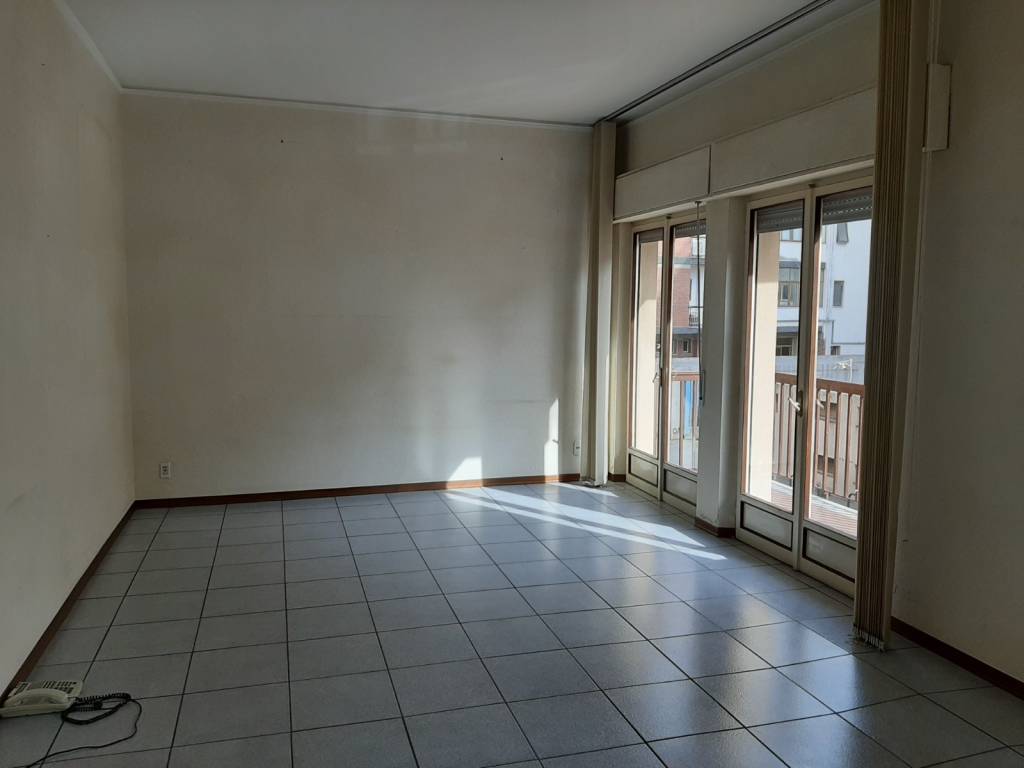 Appartamento a Reggio calabria in Via Nino Bixio - Foto 3