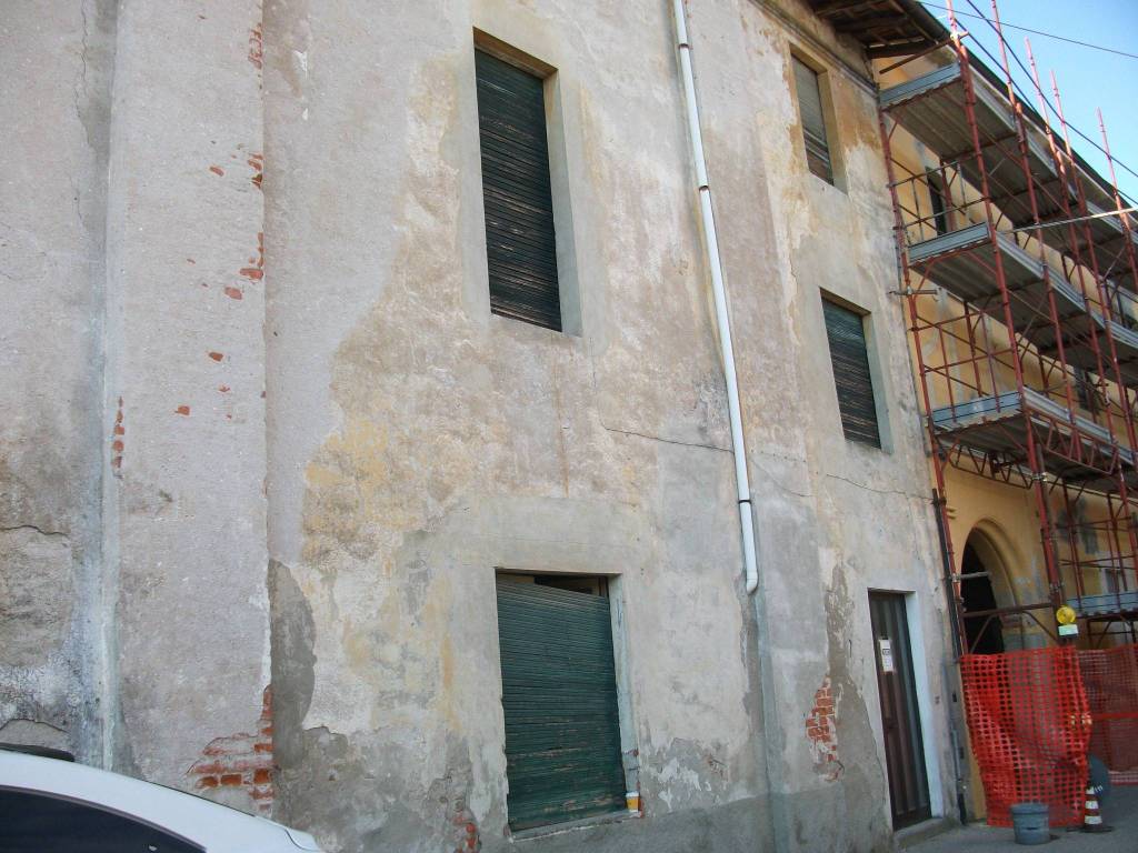 Rustico / casale a Momo - Foto 2