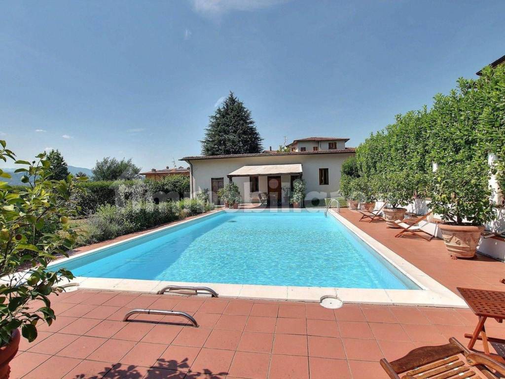 Villa a Barga in Via Roma - Foto 2