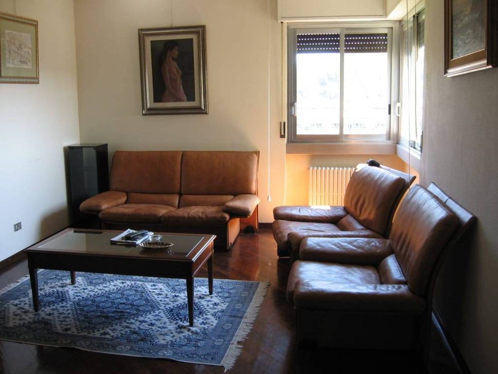 Appartamento a Ascoli piceno in via Cola d'Amatrice - Foto 2
