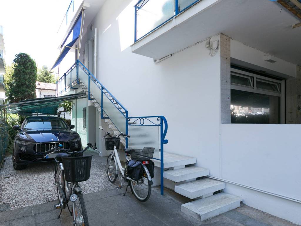 Casa indipendente a Riccione in Viale Dante Alighieri, 241 - Foto 3
