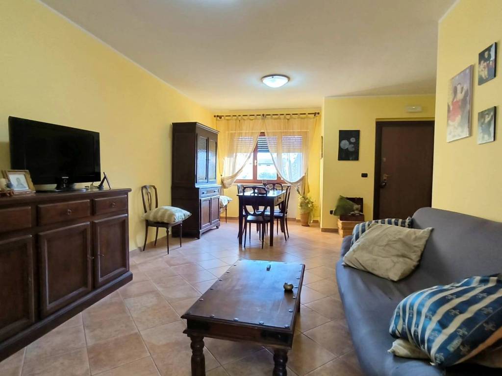 Villetta a schiera a Bastia umbra in Via Claudio Treves - Foto 3