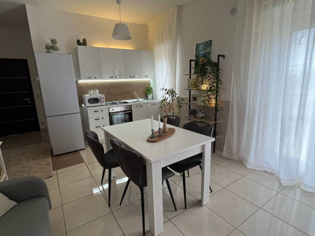 Appartamento a Taranto in Via Antonio Canova, 34 - Foto 5