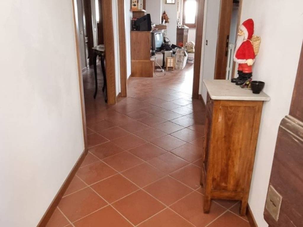 Villa a Massa e cozzile in Via 1 Maggio - Foto 4