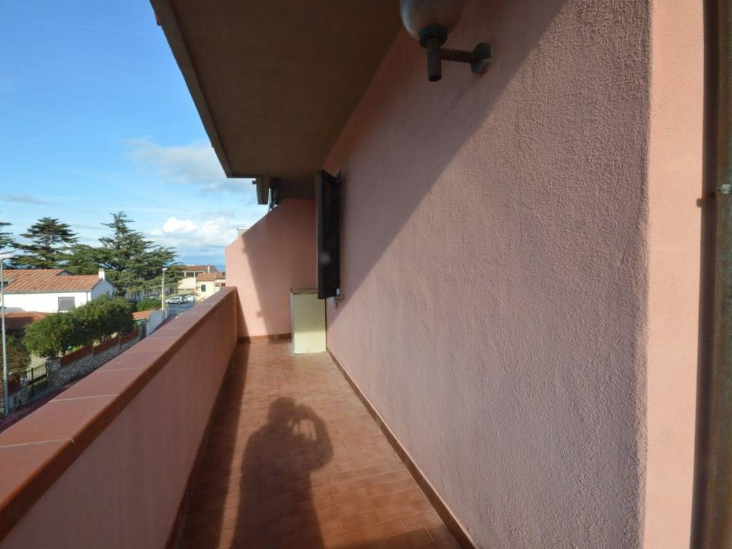 Appartamento a Marciana marina in Viale Llewelyn Lloyd, 6 - Foto 3