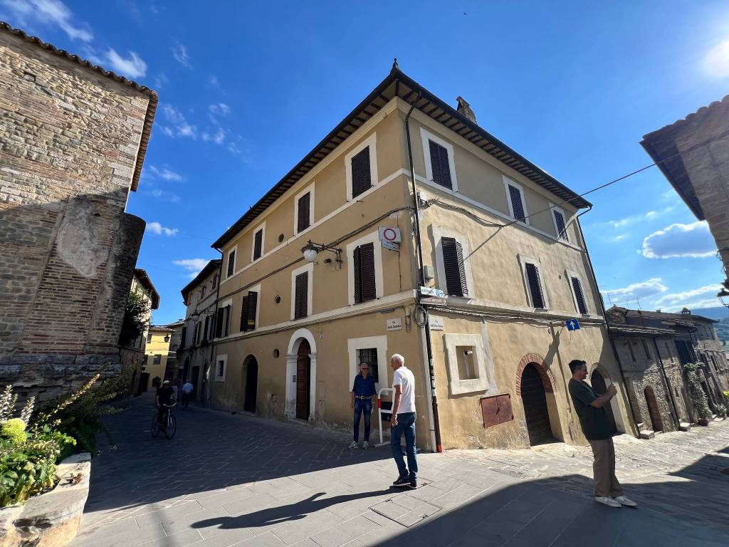 Appartamento a Bevagna in Via Gabriele Crescimbeni - Foto 2