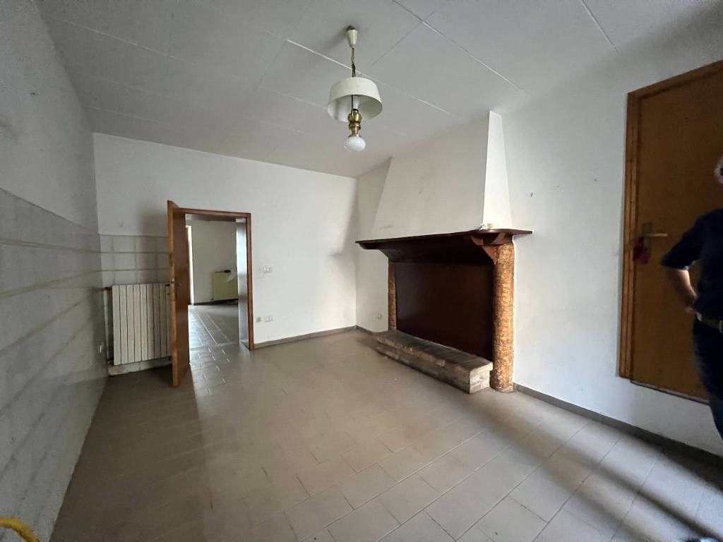 Appartamento a Bevagna in Via Gabriele Crescimbeni - Foto 3