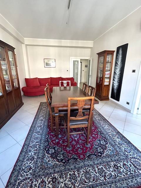 Appartamento a Pescara in Corso Vittorio Emanuele II, 209 - Foto 2