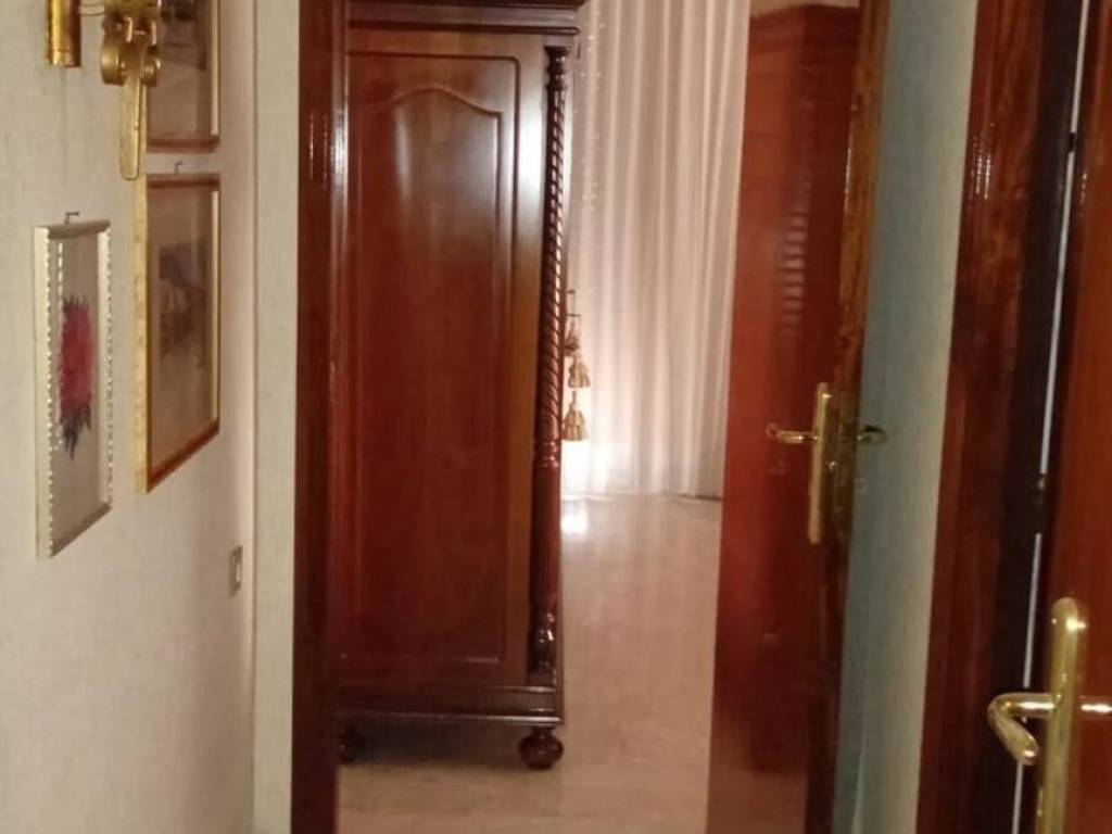 Appartamento a Taranto in Viale Virgilio - Foto 4