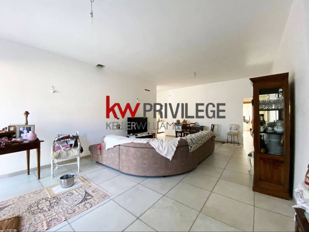 Villa a San donaci in Via Donato Sturdà - Foto 2