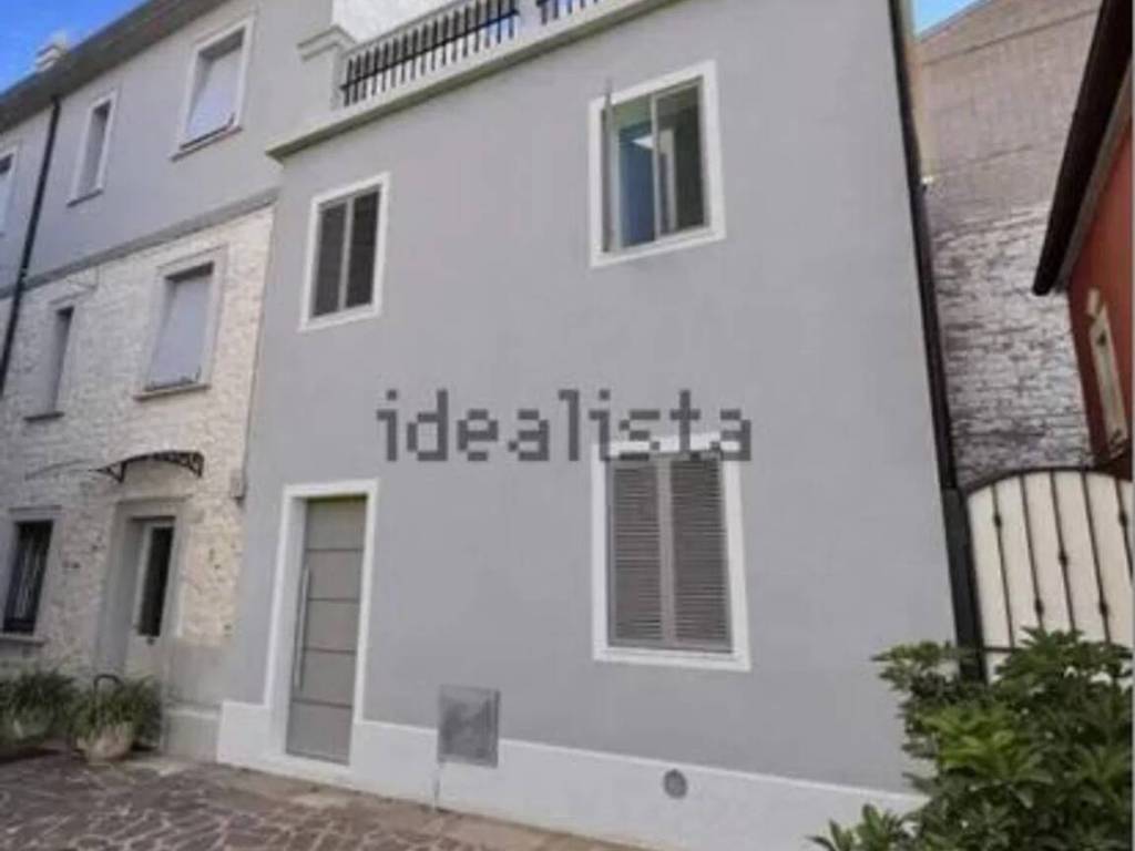 Palazzo / stabile a Numana in Via Cialdini, 7 - Foto 2