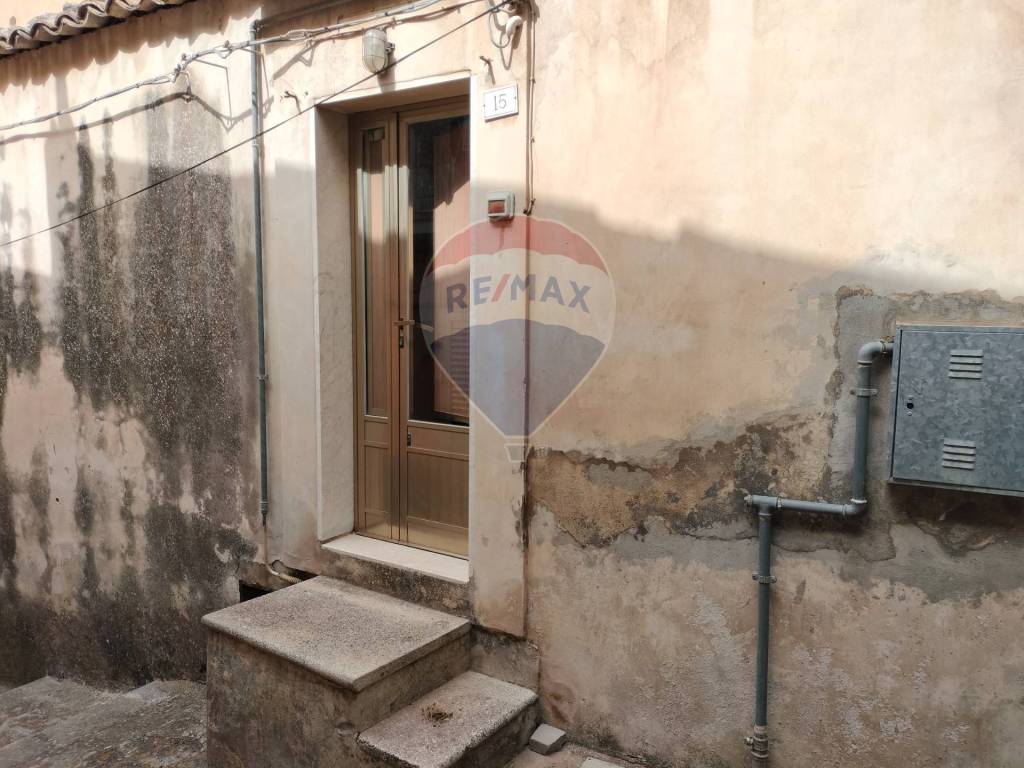Casa indipendente a Chiaramonte gulfi in via Collegio Vecchio, 13 - Foto 5