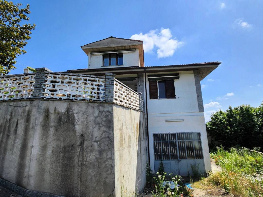 Villa a Revigliasco d'asti in Via Roma, 56 - Foto 2