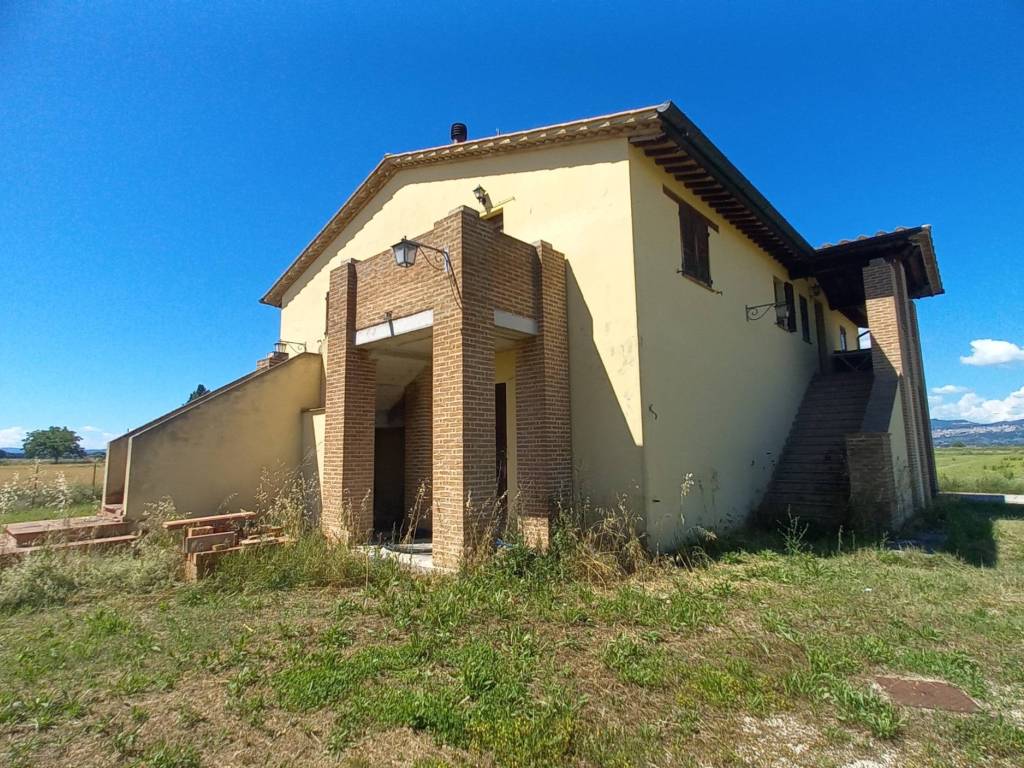 Rustico / casale a Cannara in Strada Provinciale di Collemancio - Foto 4