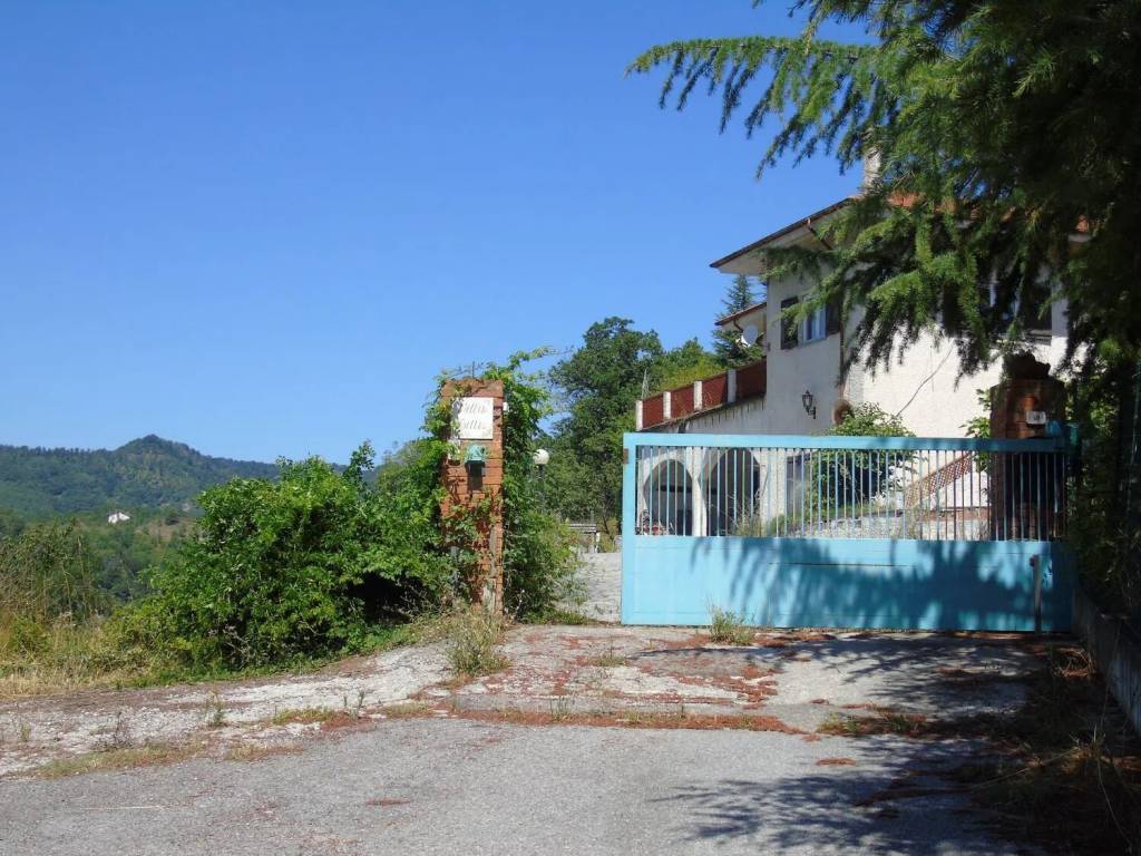 Villa a Cairo montenotte in Strada Gaggiasco, 10 - Foto 2