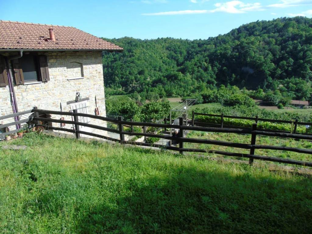 Rustico / casale a Cairo montenotte in Strada Sant'Anna, 23 --/B - Foto 3