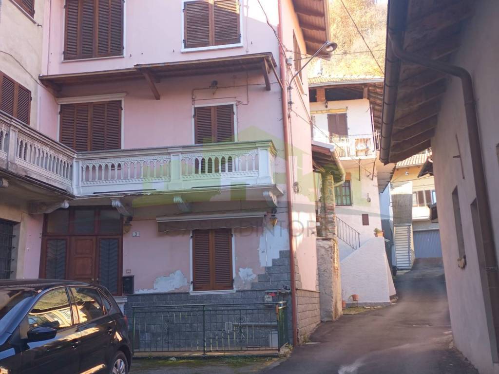 Casa indipendente a Serravalle sesia in via castello - Foto 2